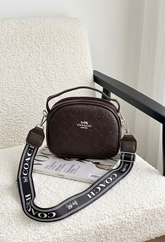 کیف کُچ coach دو دسته